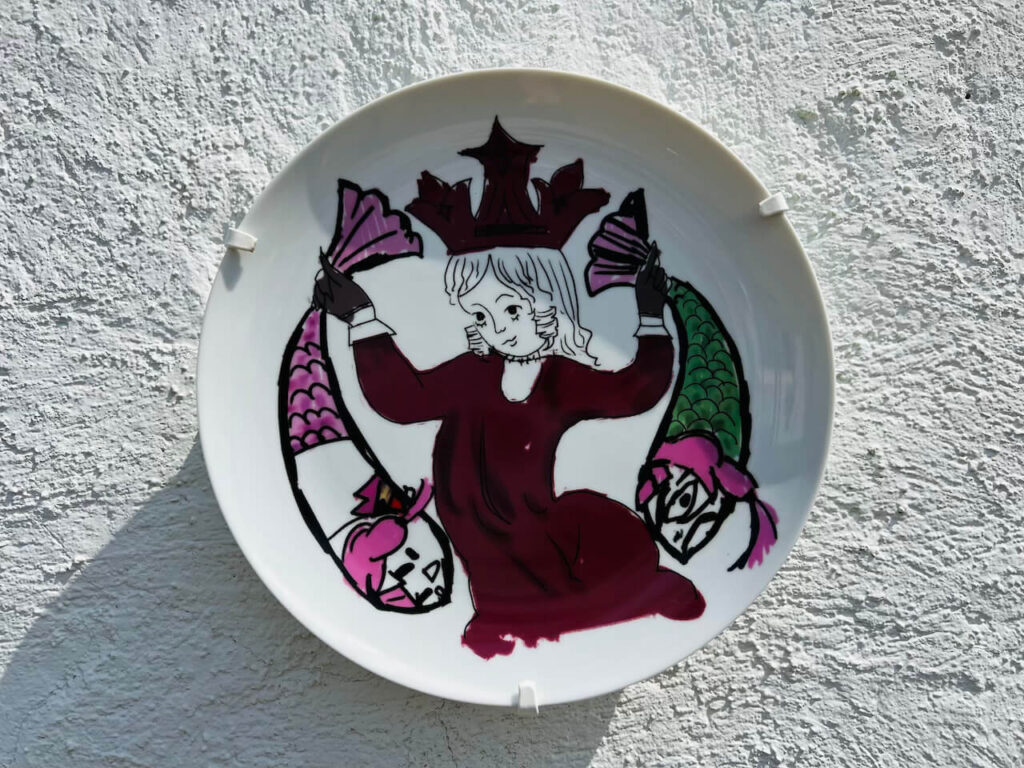 志摩スペイン村のサロメンゴ村コラボのお皿ラリーのお皿（両手にンギョ）